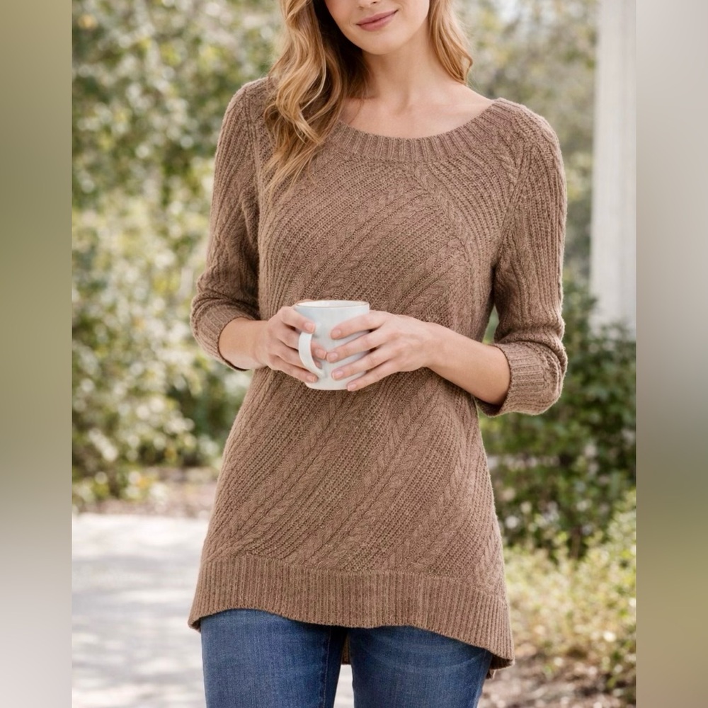 Women’s New York & Company Brown Cable Knit sparkle tunic Sweater size medium